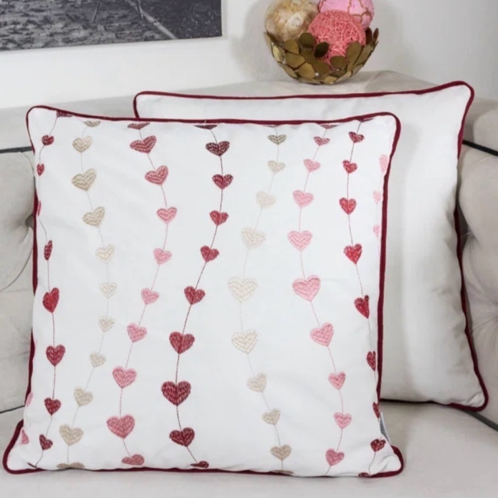 NWOT Duplantis Embroidery White/Pink Heart Patterned Valentine’s Day Pillow ❤️ - Picture 2 of 7